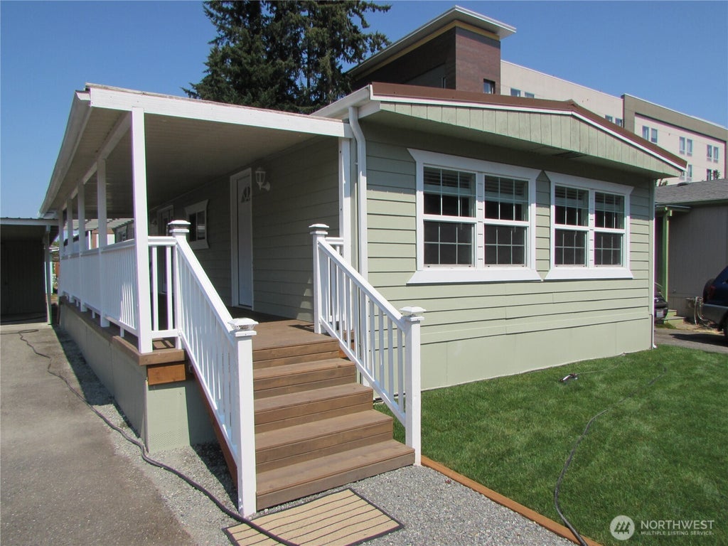Photo of 11424 36TH Drive NE #98, Marysville, WA 98271 (MLS # 2570233)