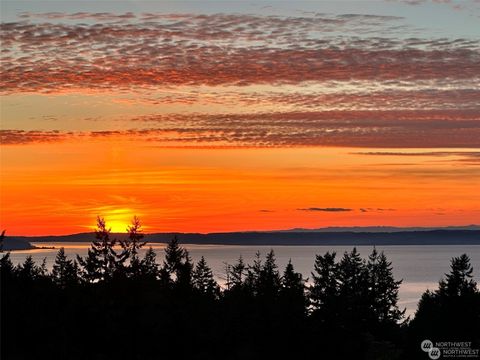 A home in Camano Island