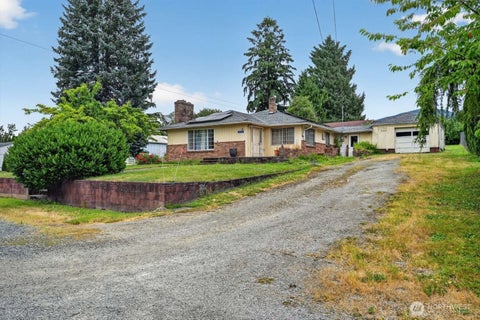 Photo of 17027 Lake View Boulevard, Mount Vernon, WA 98274 (MLS # 2547908)