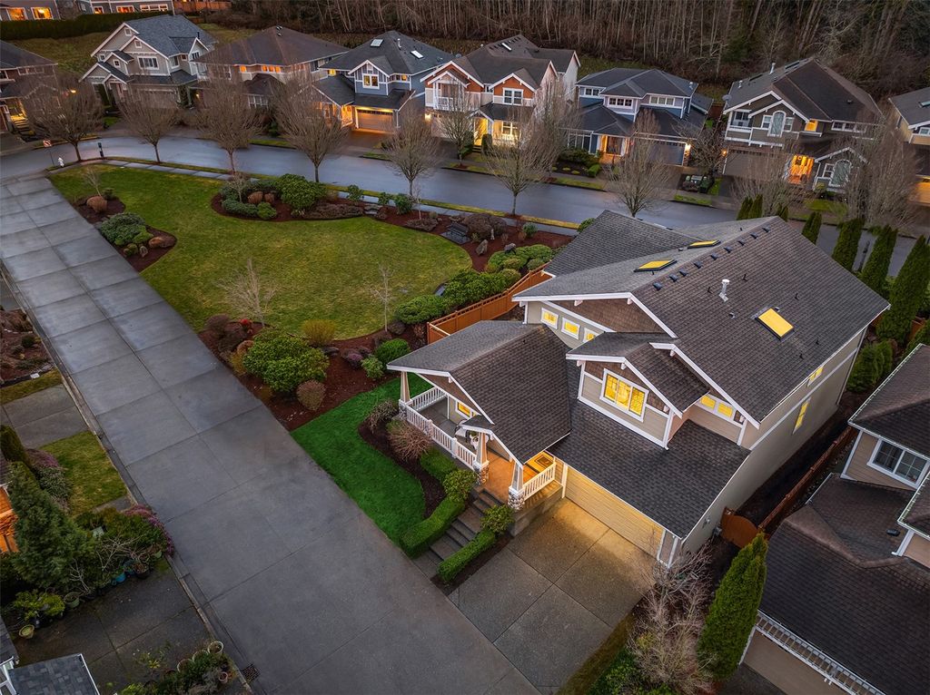 Photo of 3165 NE Norton Lane, Issaquah, WA 98029 (MLS # 2331642)
