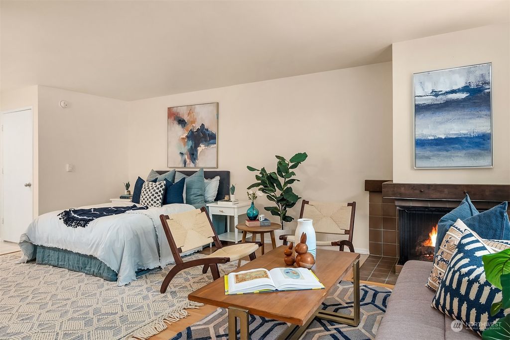 Photo of 2937 76th Avenue SE #31D, Mercer Island, WA 98040 (MLS # 2254624)