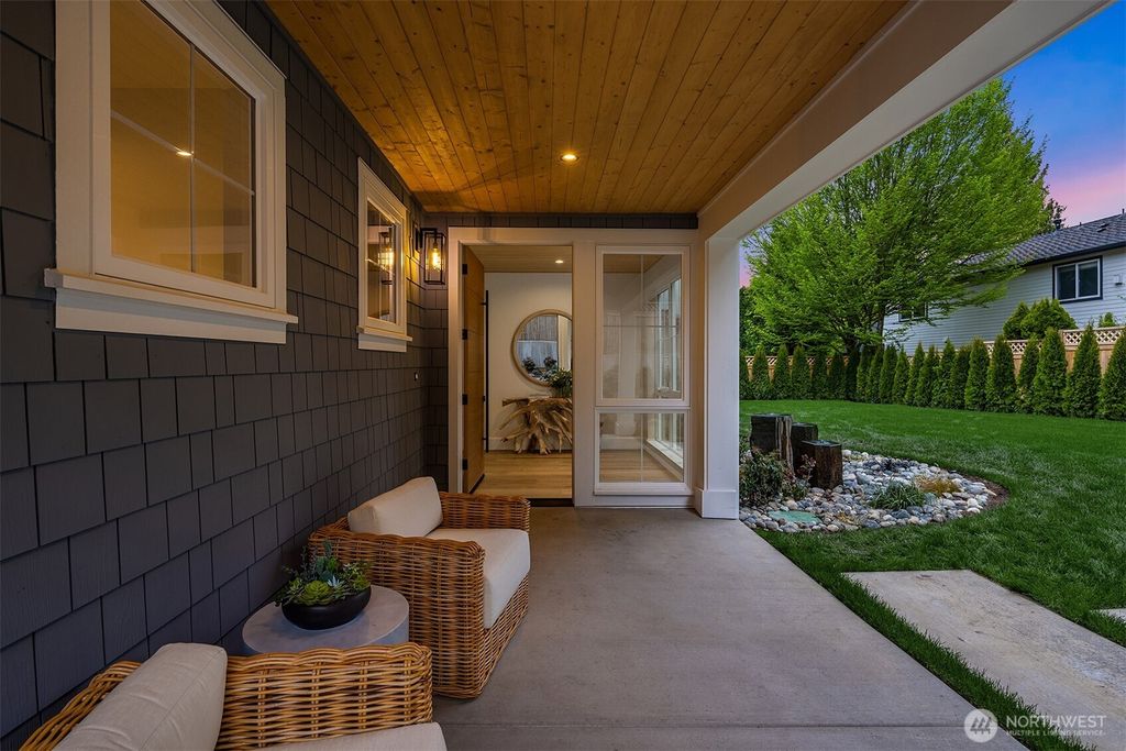 Photo of 5533 106th Avenue NE, Kirkland, WA 98033 (MLS # 2510477)