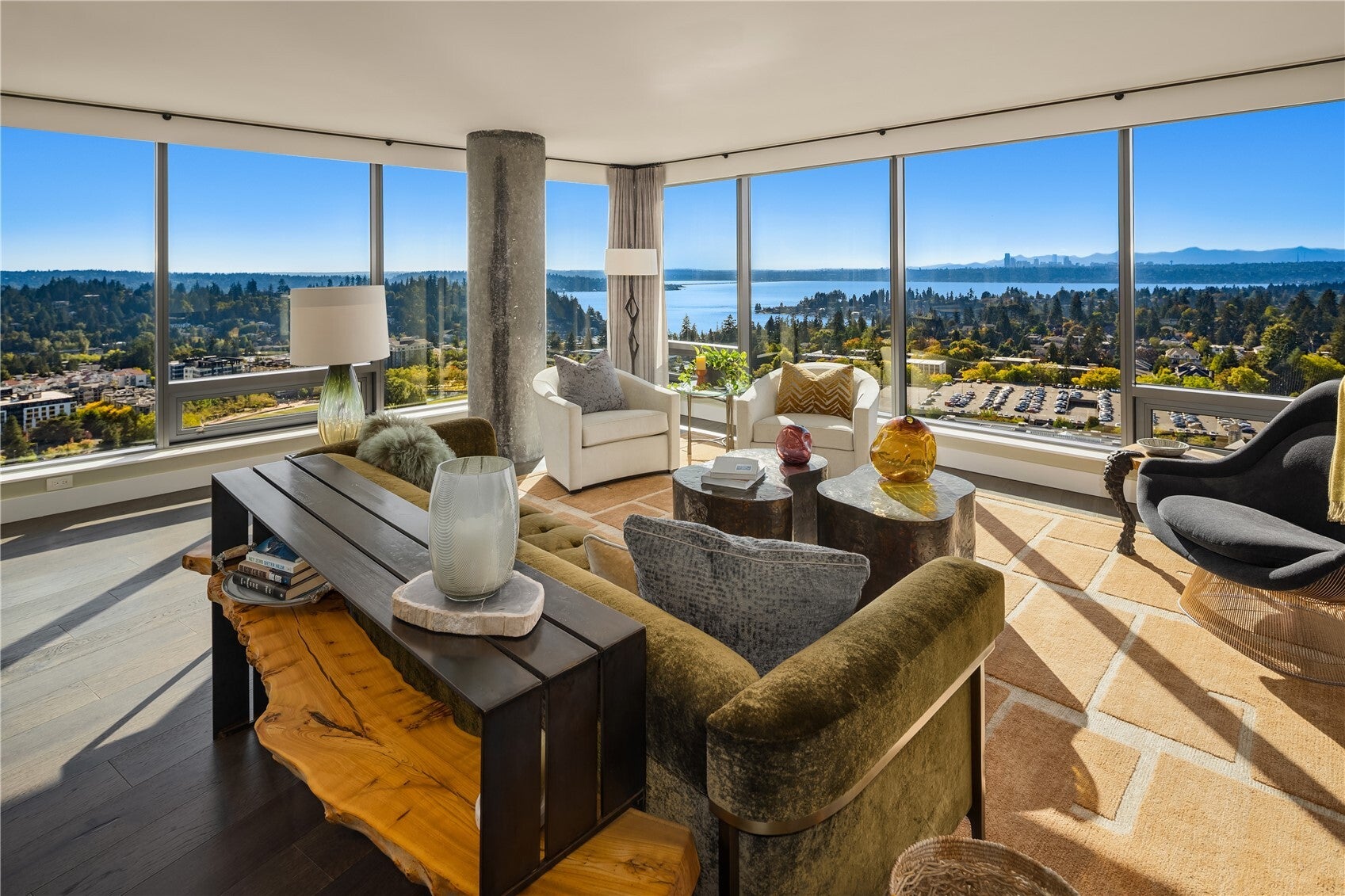 650 Bellevue Way NE 2504