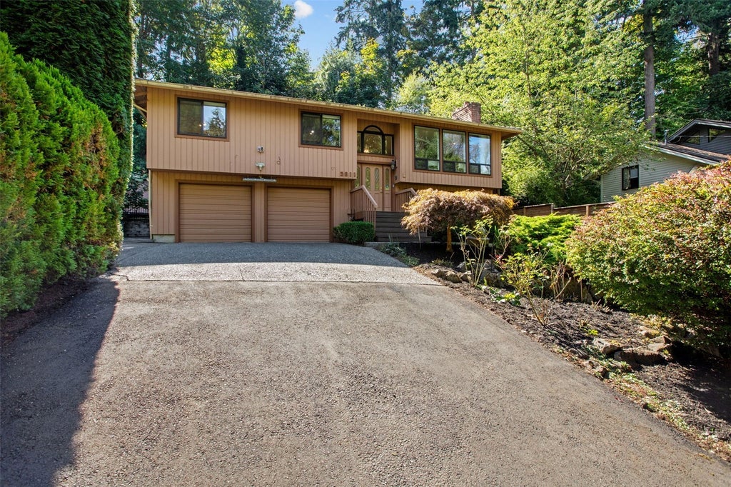 Photo of 3811 SW Orchard Street, Seattle, WA 98126 (MLS # 2594872)