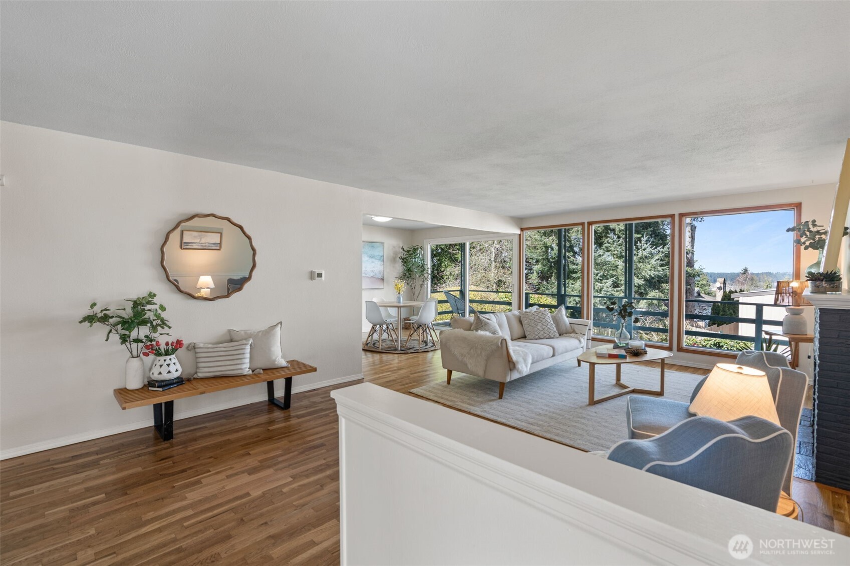 1710 N Bridgeview Dr