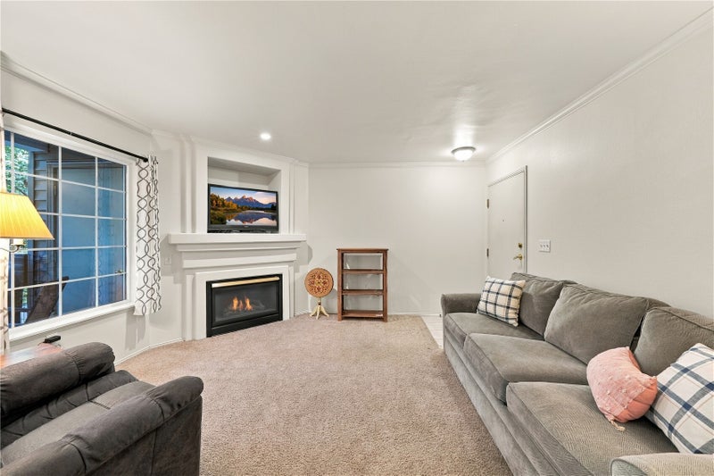 25235 SE Klahanie Boulevard Q 102