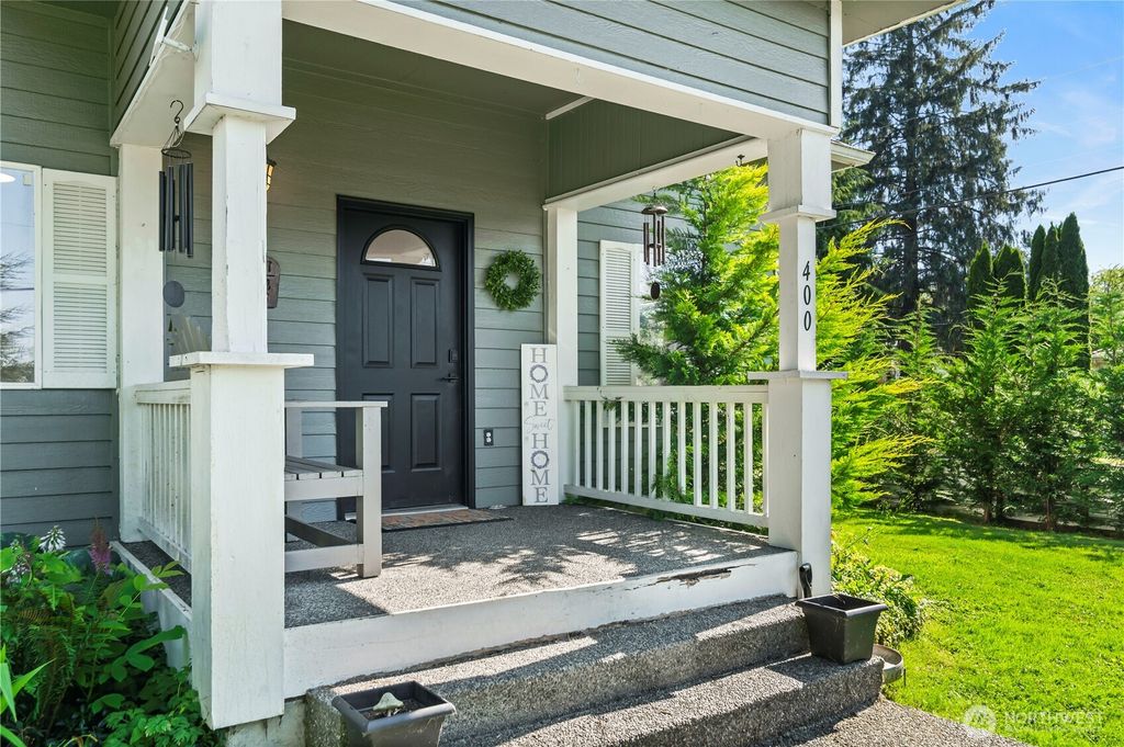 Photo of 400 Date Avenue, Sultan, WA 98294 (MLS # 2399181)