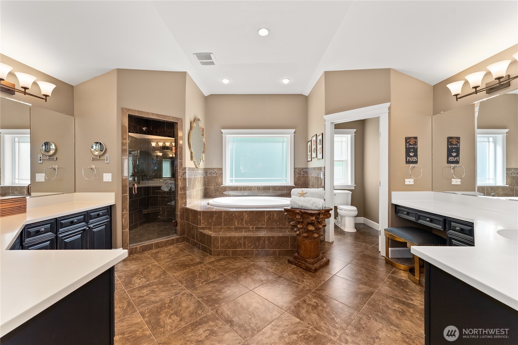 Olympia, Washington 98502, United States, 5 Bedrooms Bedrooms, ,6 BathroomsBathrooms,Residential,Active,125721