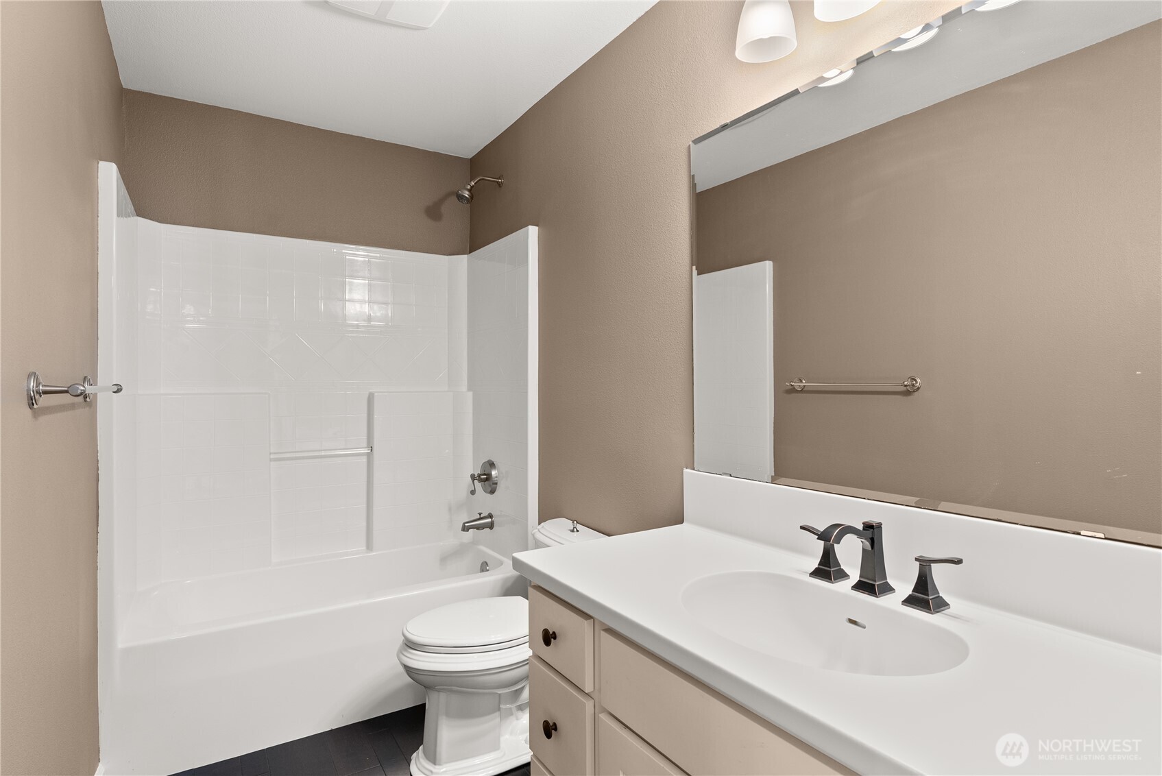 Olympia, Washington 98502, United States, 5 Bedrooms Bedrooms, ,6 BathroomsBathrooms,Residential,Active,125721