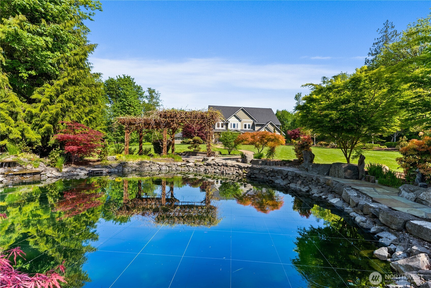 Olympia, Washington 98502, United States, 5 Bedrooms Bedrooms, ,6 BathroomsBathrooms,Residential,Active,125721