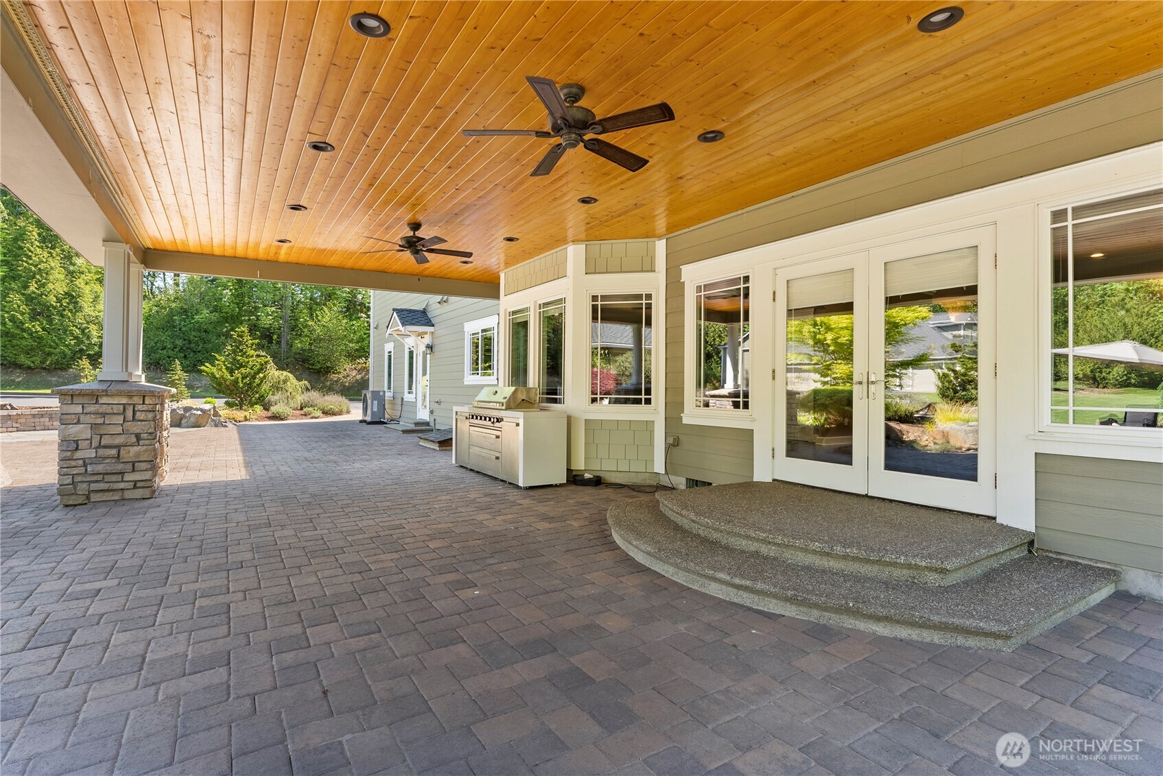 Olympia, Washington 98502, United States, 5 Bedrooms Bedrooms, ,6 BathroomsBathrooms,Residential,Active,125721