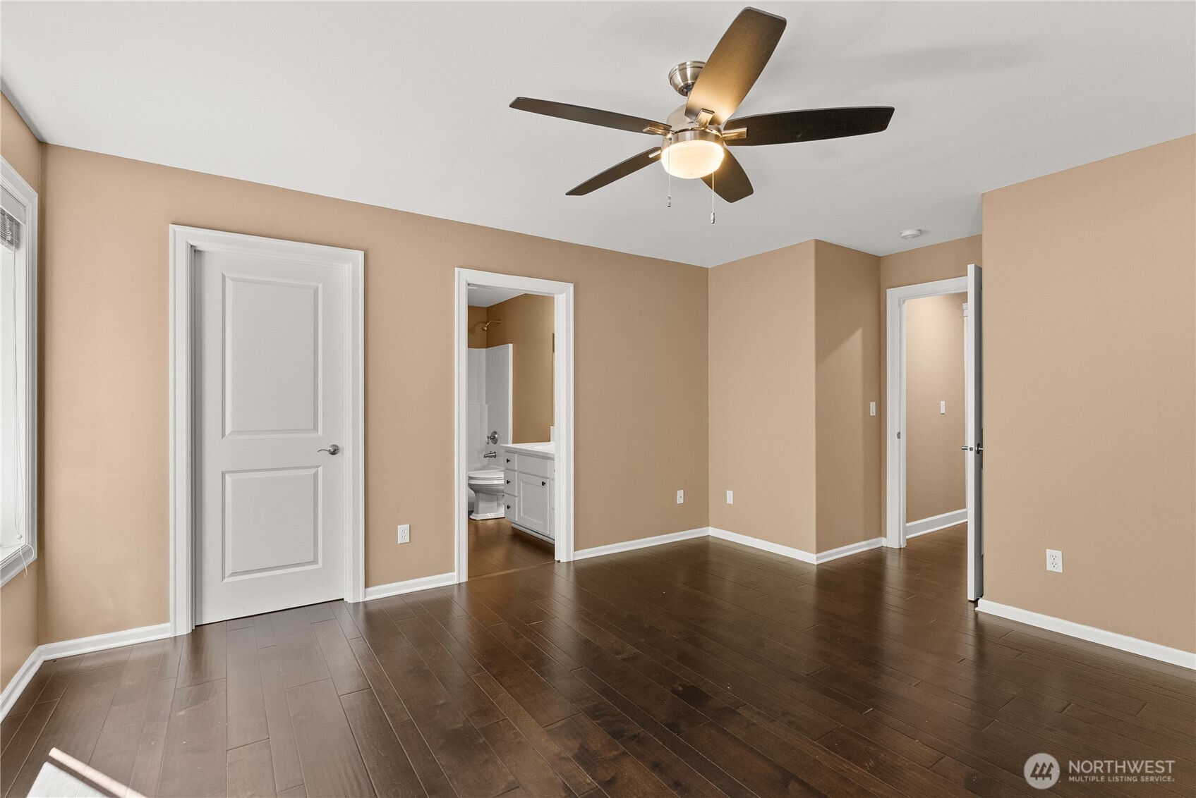 Olympia, Washington 98502, United States, 5 Bedrooms Bedrooms, ,6 BathroomsBathrooms,Residential,Active,125721