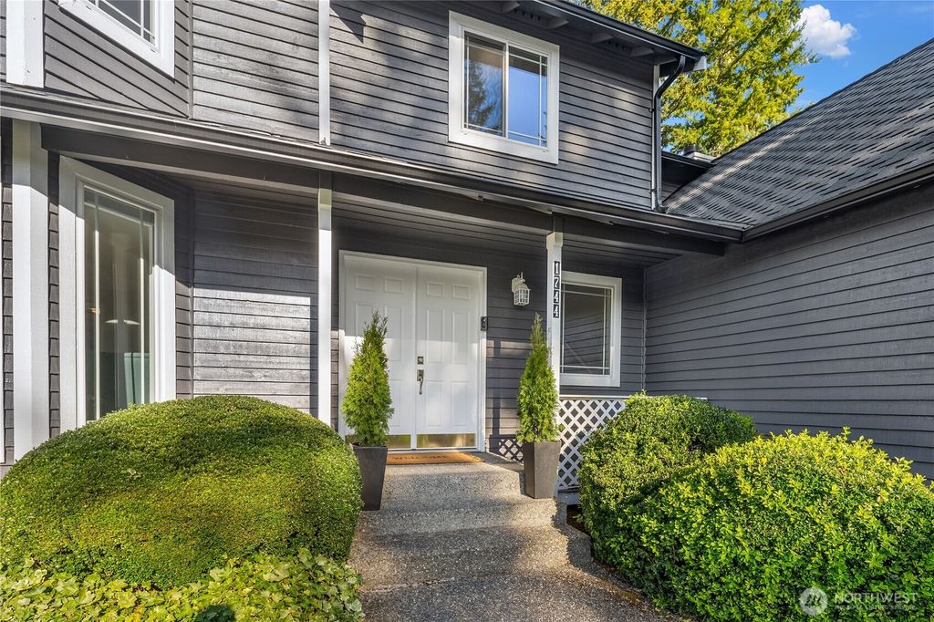 Photo of 1744 229th Avenue NE, Sammamish, WA 98074 (MLS # 2505149)