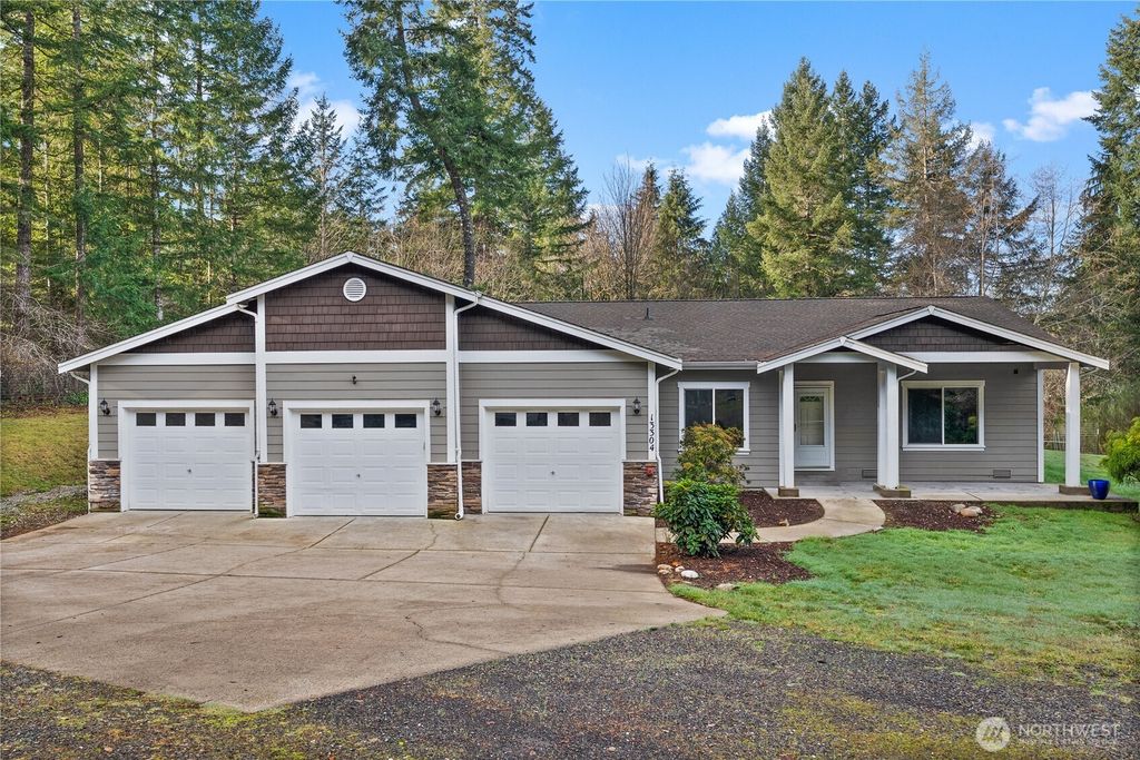 Photo of 13304 159th Avenue NW, Gig Harbor, WA 98329 (MLS # 2464647)