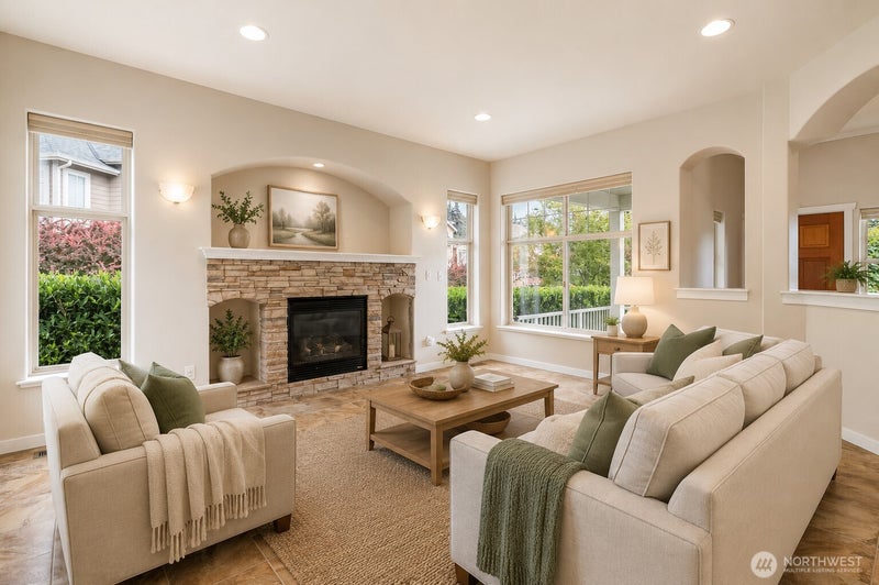 1584 Kingswood Court