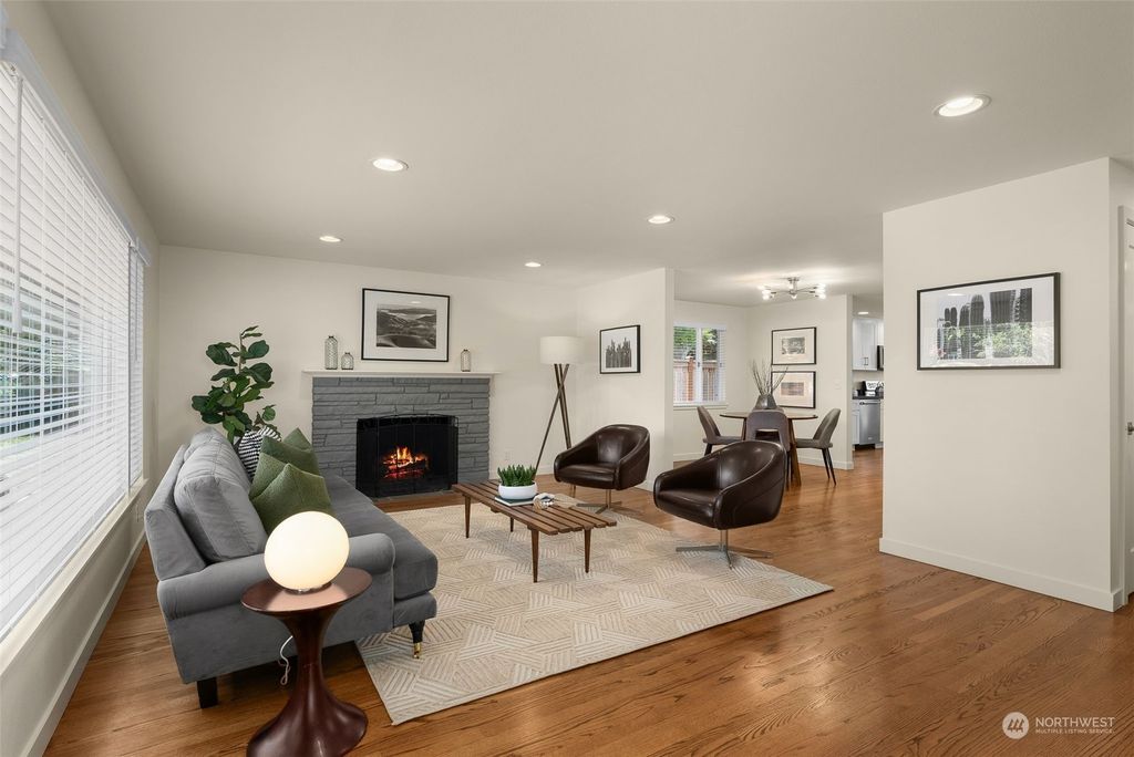 Photo of 2527 7th Avenue W, Seattle, WA 98119 (MLS # 2132016)