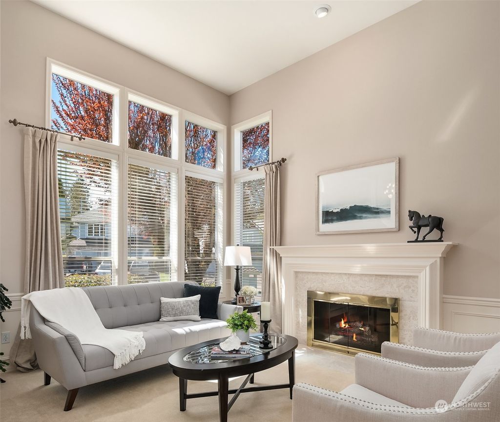 Photo of 19106 NE 45th Place, Sammamish, WA 98074 (MLS # 2058134)