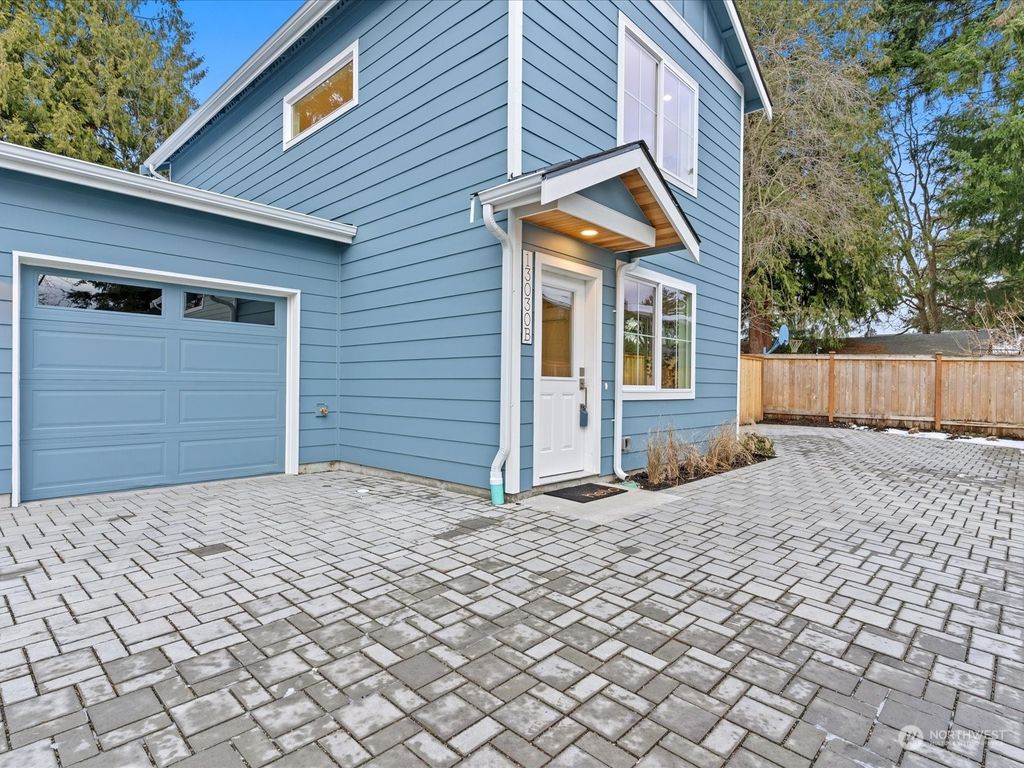 Photo of 13030 B 30th Avenue NE, Seattle, WA 98125 (MLS # 2330943)