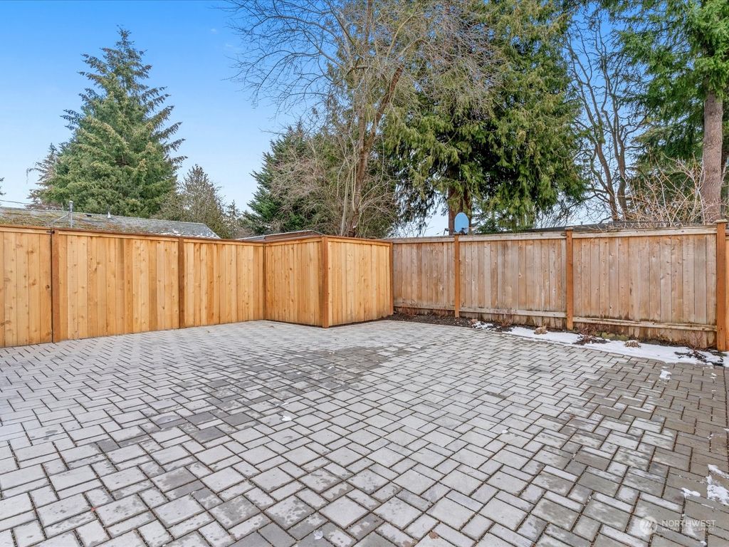 Photo of 13030 B 30th Avenue NE, Seattle, WA 98125 (MLS # 2330943)