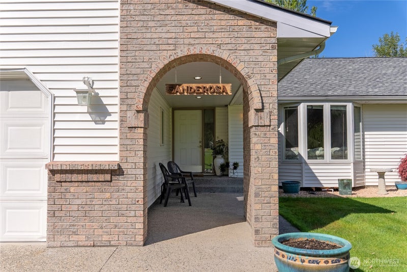 428 Eastlake Road