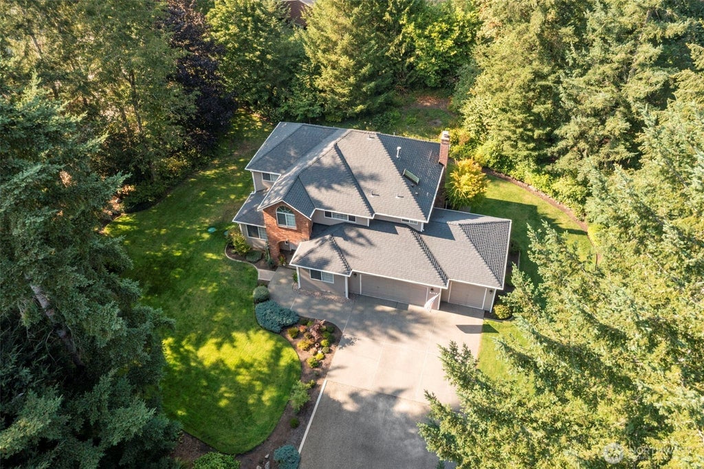 Photo of 19318 SE 328th Place, Kent, WA 98042 (MLS # 2592930)