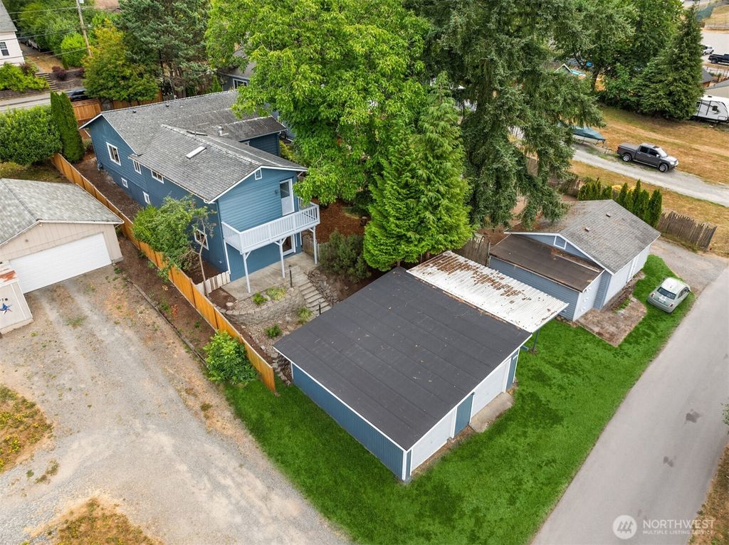 Photo of 32213 3rd Avenue, Black Diamond, WA 98010 (MLS # 2418190)