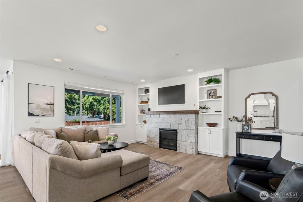 Photo of 3922 82nd Avenue Ct W, University Place, WA 98466 (MLS # 2490607)