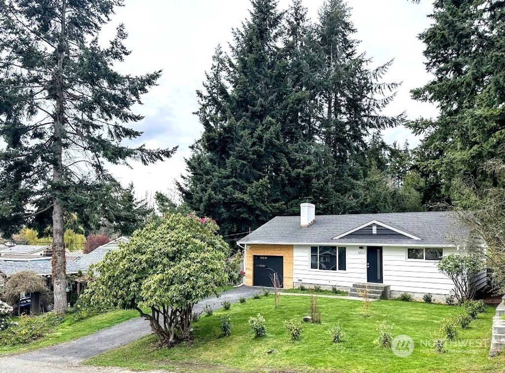 Photo of 6507 183rd Place SW, Lynnwood, WA 98037 (MLS # 2221173)