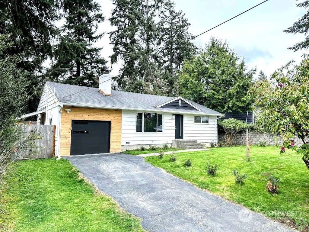 Photo of 6507 183rd Place SW, Lynnwood, WA 98037 (MLS # 2221173)