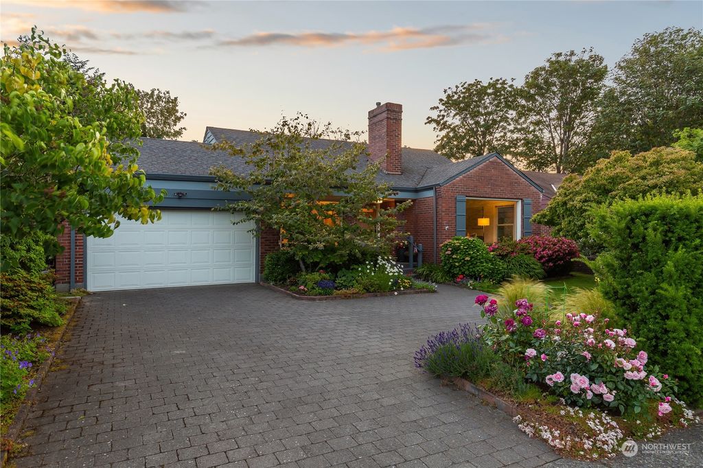 Photo of 1937 Clise Place W, Seattle, WA 98199 (MLS # 2257866)