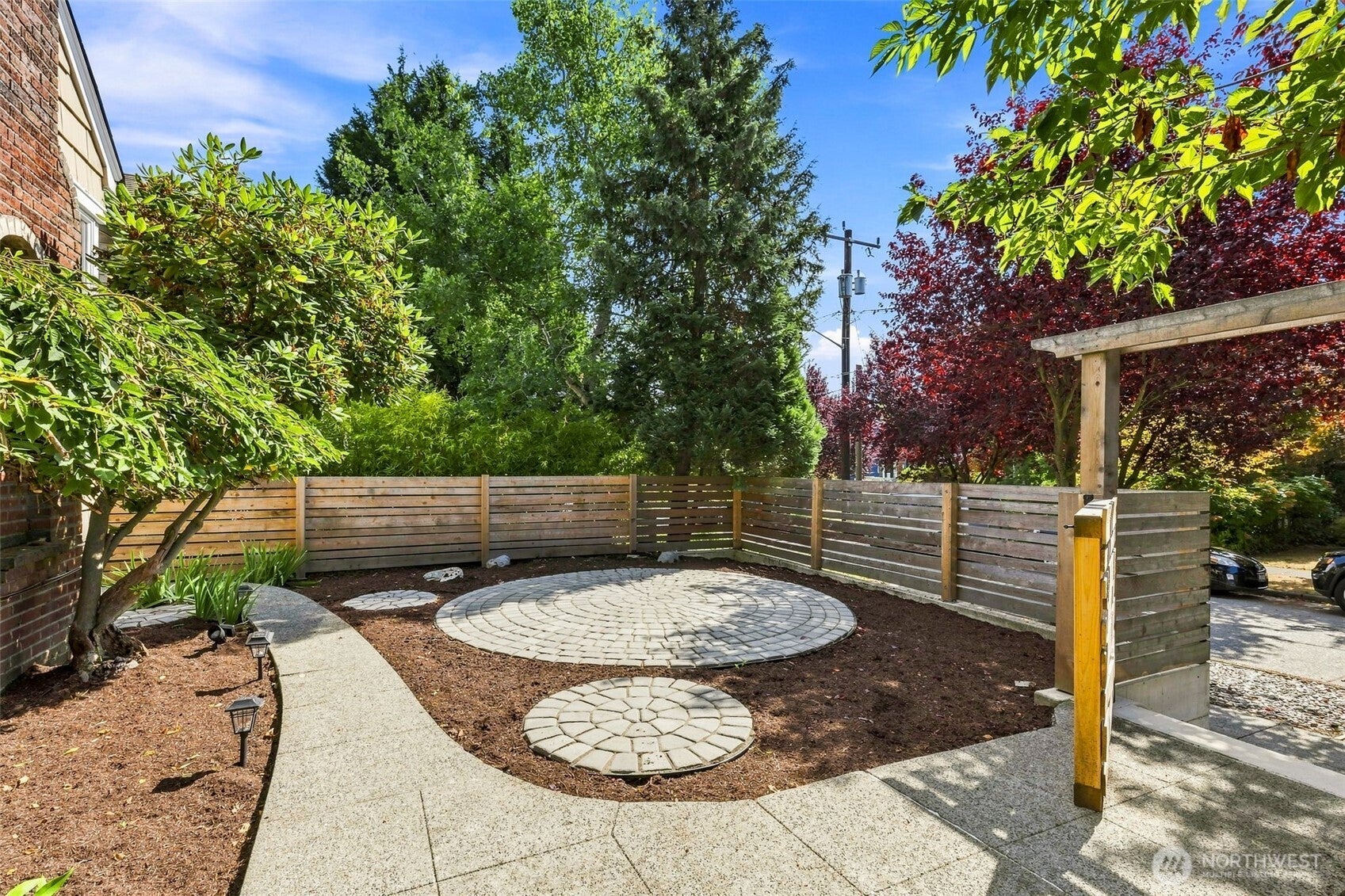 1116 N 76th Street