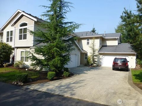 Photo of 3301 Park Lane #A, Mount Vernon, WA 98274 (MLS # 2514853)