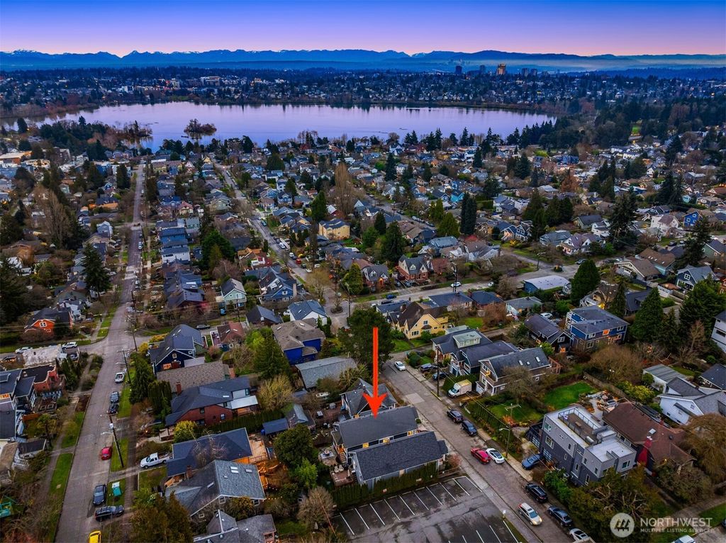 Photo of 336 N 70th Street, Seattle, WA 98103 (MLS # 2476854)
