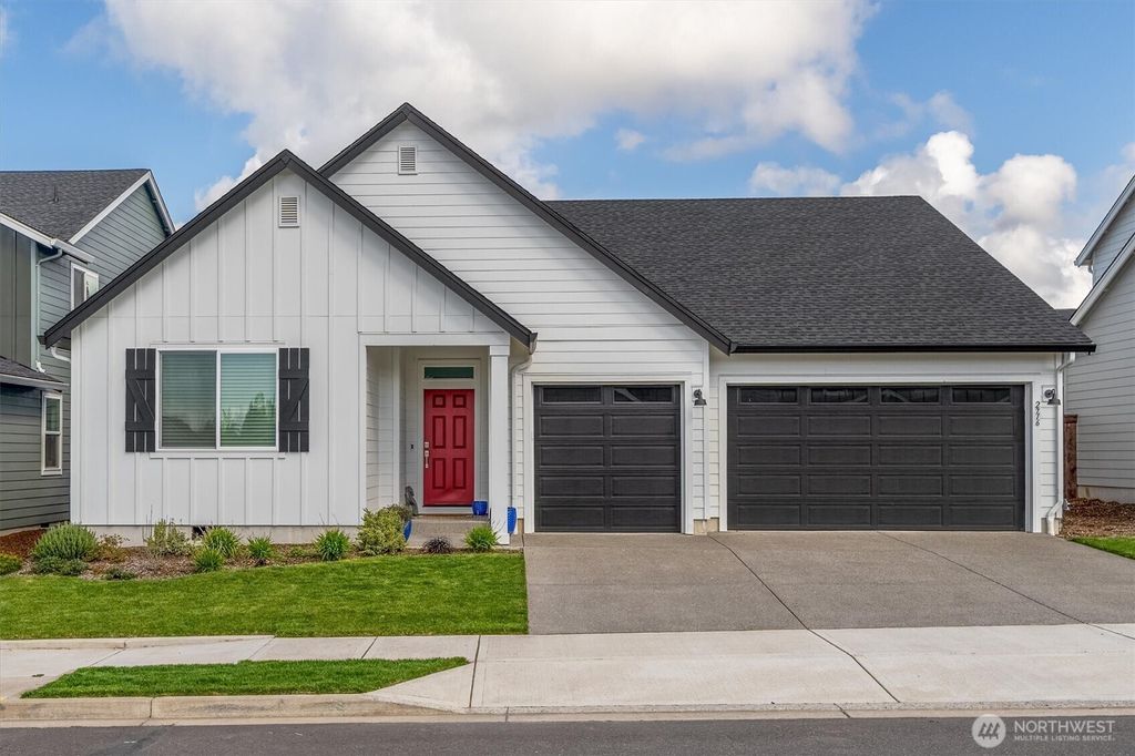 Photo of 2716 S 8th Way, Ridgefield, WA 98647 (MLS # 2501967)
