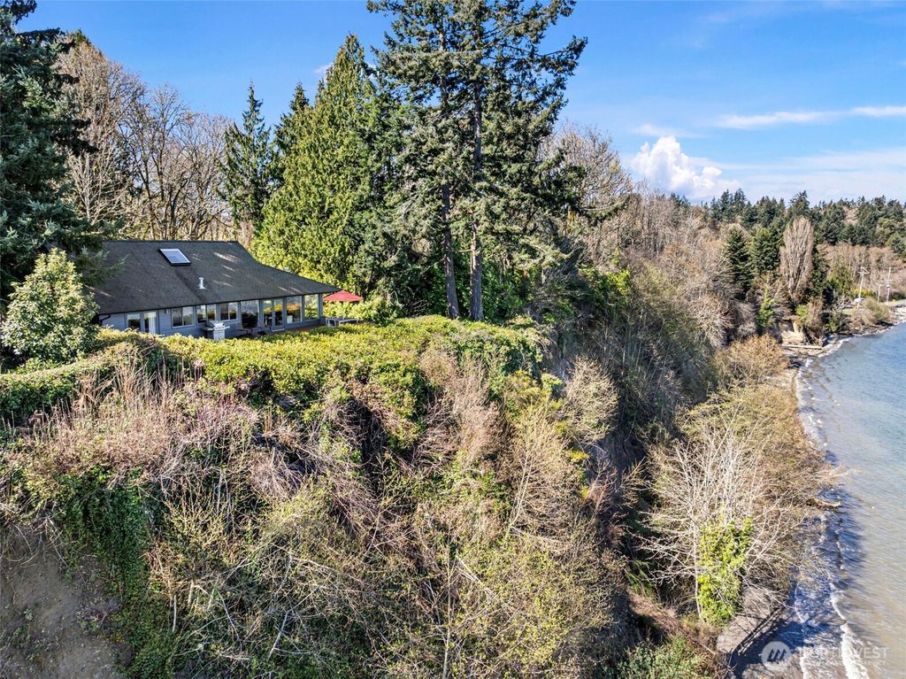 Photo of 8032 SW 222nd Place, Vashon, WA 98070 (MLS # 2497502)