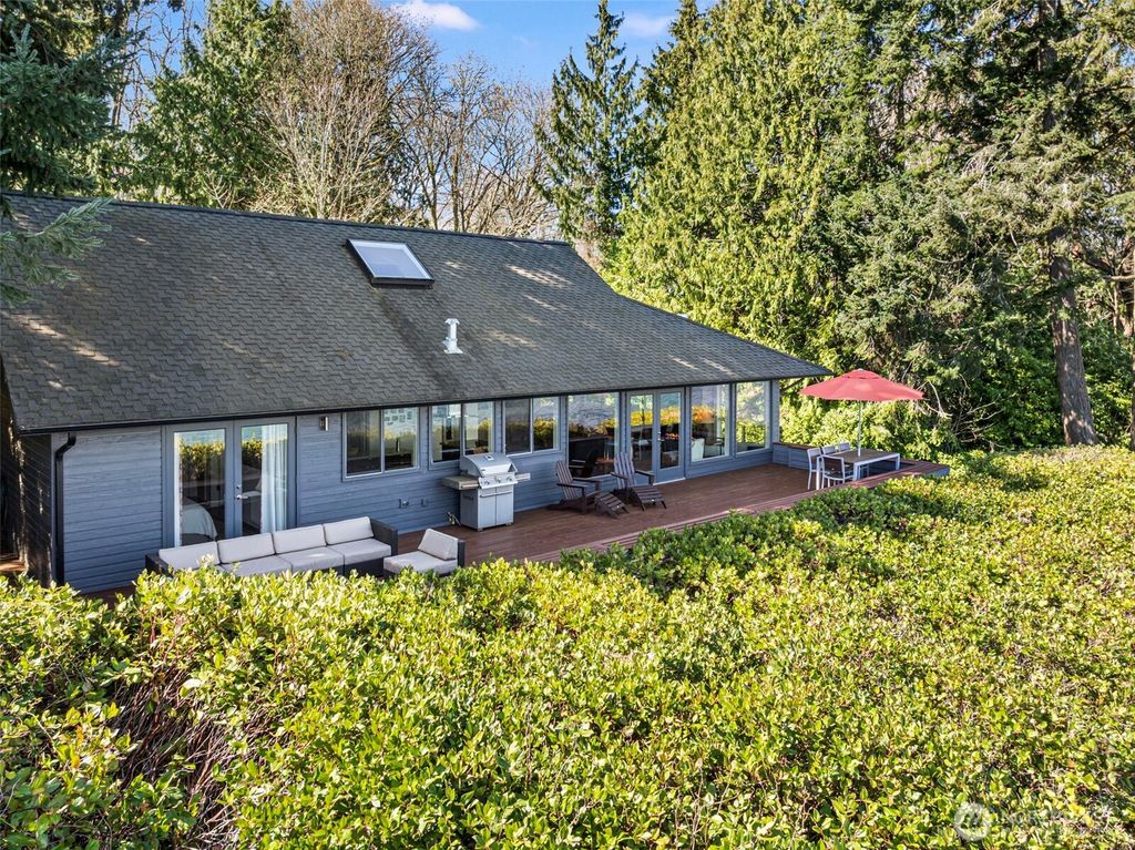 Photo of 8032 SW 222nd Place, Vashon, WA 98070 (MLS # 2497502)