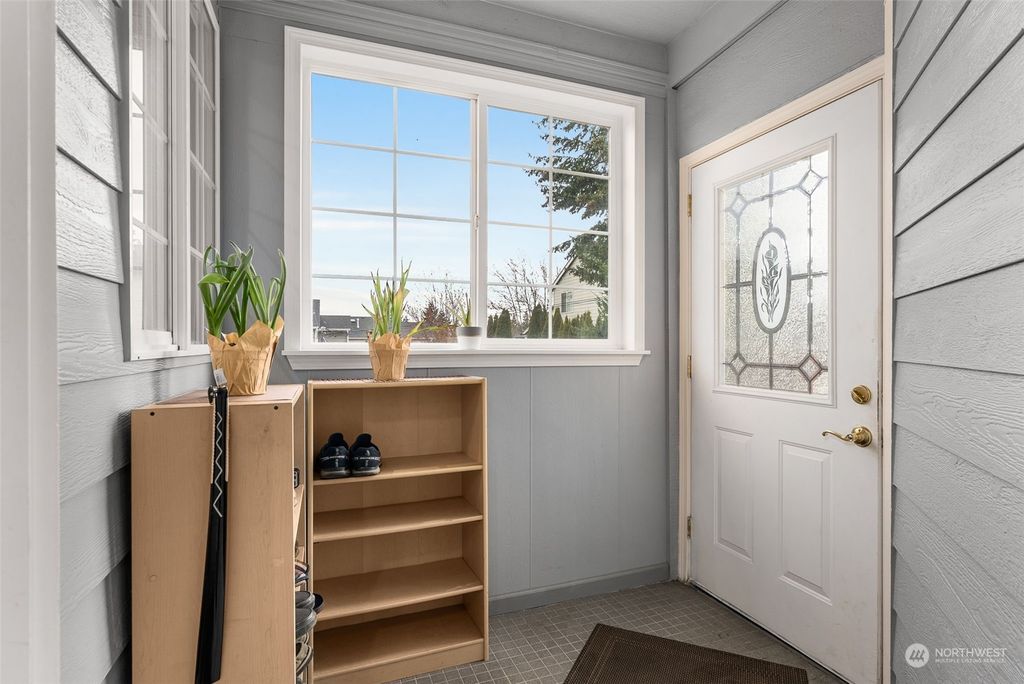 Photo of 1610 Juniper Street, Milton, WA 98354 (MLS # 2047251)