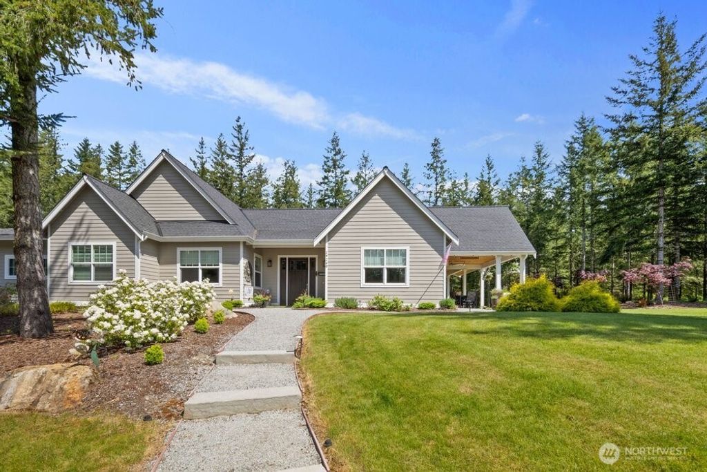Photo of 29260 305th Court SE, Ravensdale, WA 98051 (MLS # 2530903)