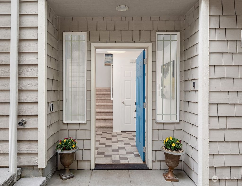 Photo of 2119 E Alder Street, Seattle, WA 98122 (MLS # 2254838)