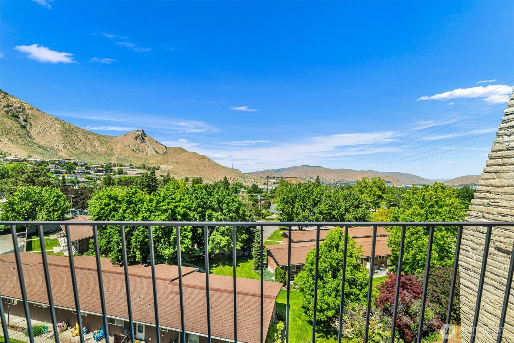 1818 Skyline Drive 32