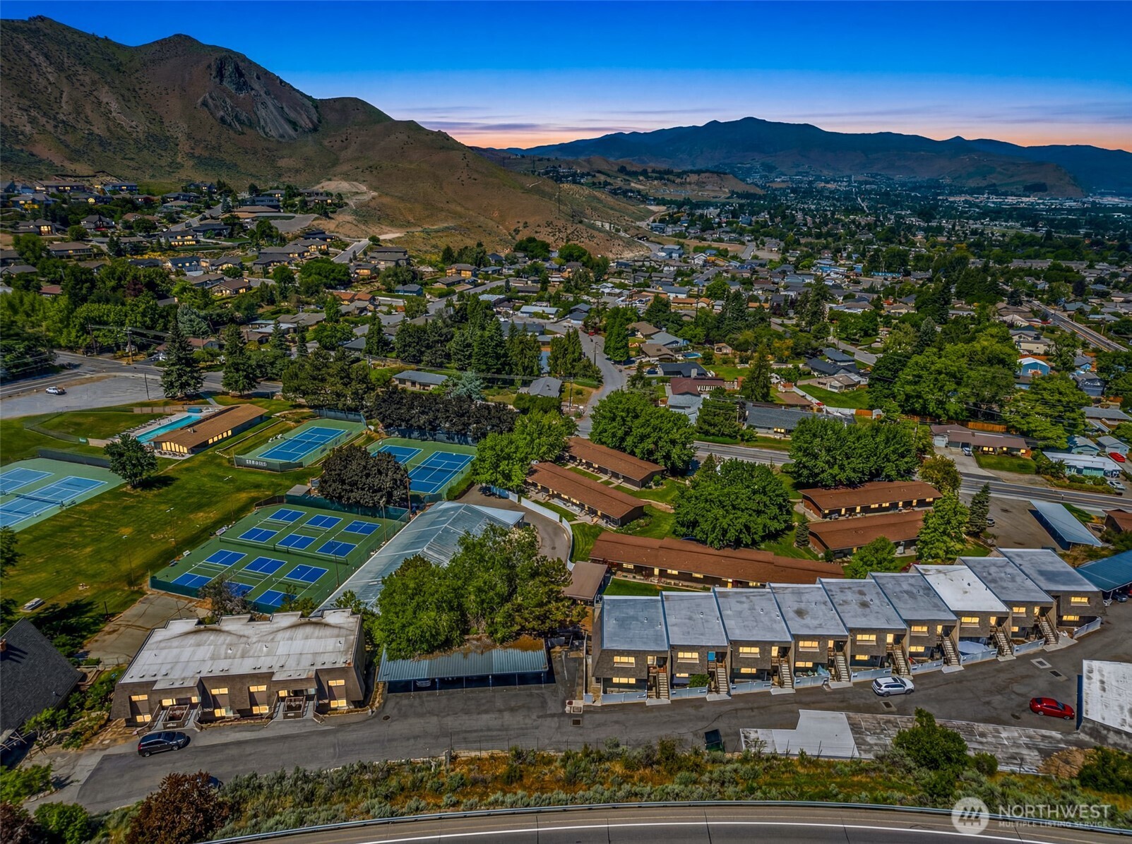 1818 Skyline Drive 32