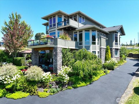 Photo of 1672 NW Juneau Court, Camas, WA 98607 (MLS # 2407940)