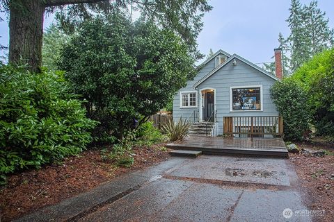 Photo of 2020 Marine Drive, Bremerton, WA 98312 (MLS # 2466836)
