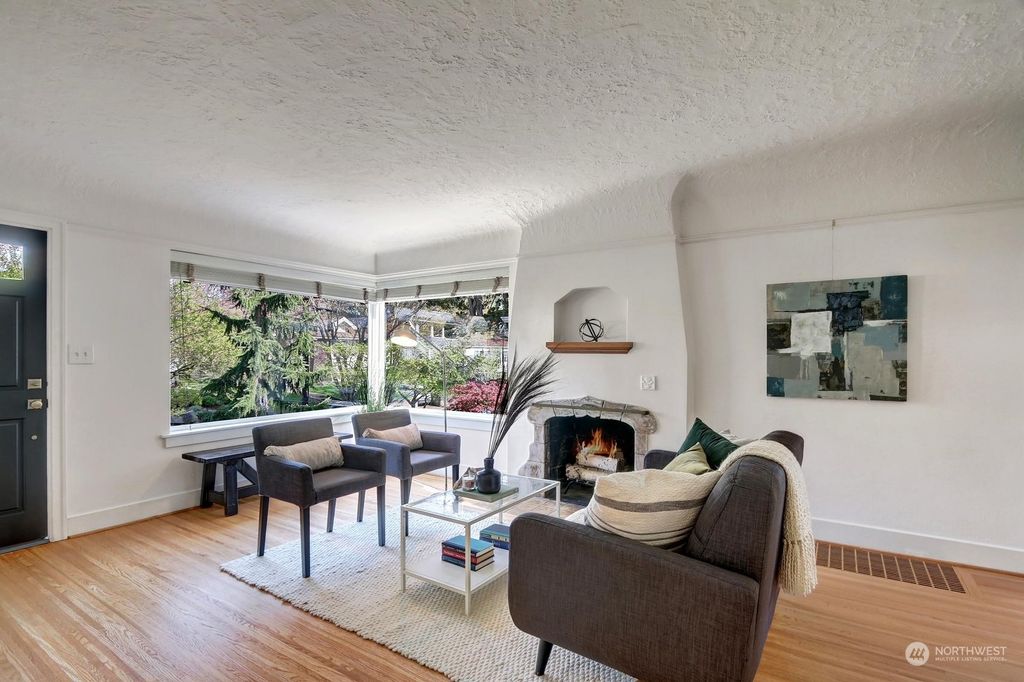 Photo of 7037 7th Avenue NW, Seattle, WA 98117 (MLS # 2062601)