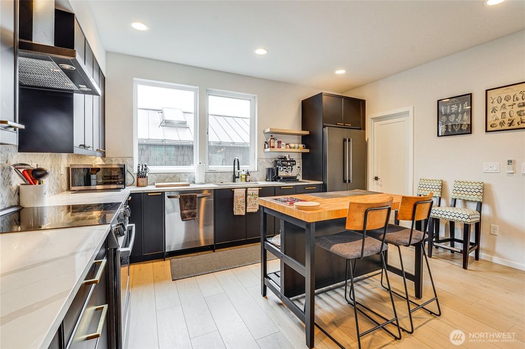 Photo of 2014 E Pine Street #B, Seattle, WA 98122 (MLS # 2453572)