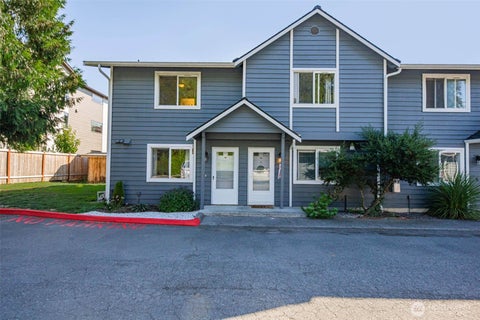 Photo of 3315 133rd Street SW #109, Lynnwood, WA 98087 (MLS # 2579935)