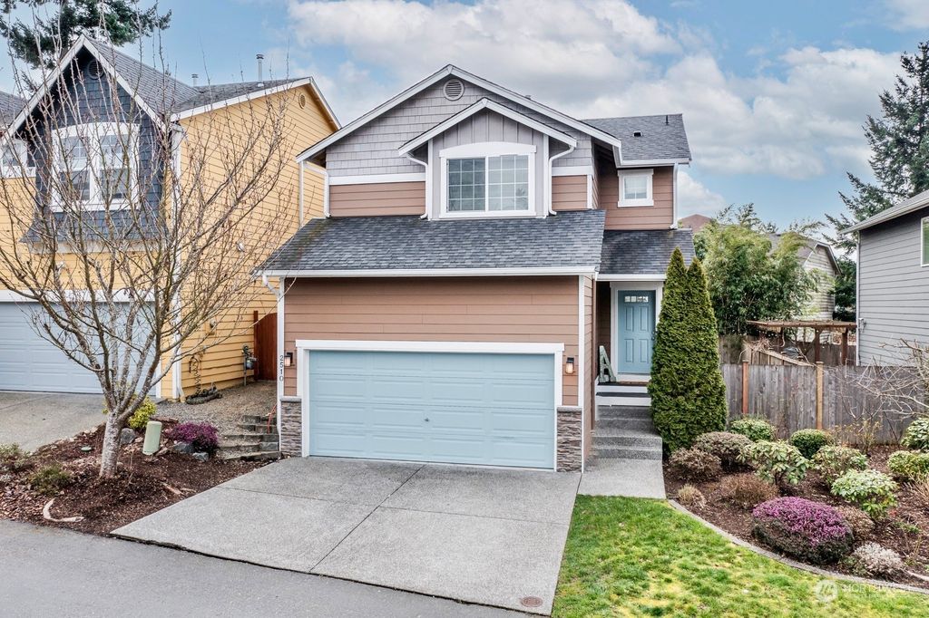Photo of 2510 193rd Street SW, Lynnwood, WA 98036 (MLS # 2207413)