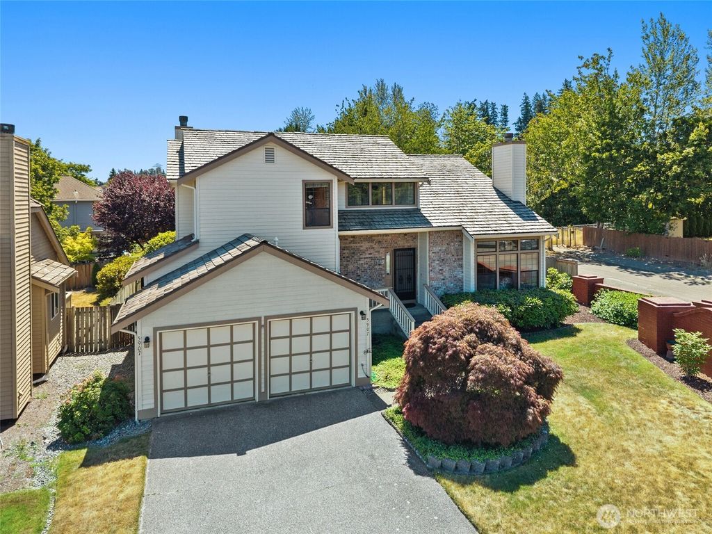 Photo of 5907 S 296th Place, Auburn, WA 98001 (MLS # 2404027)