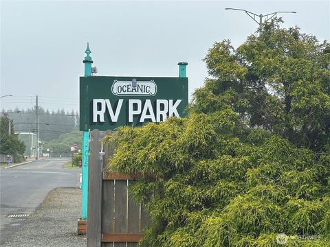 Photo of 105 5th St SE St, Long Beach, WA 98631 (MLS # 2403626)