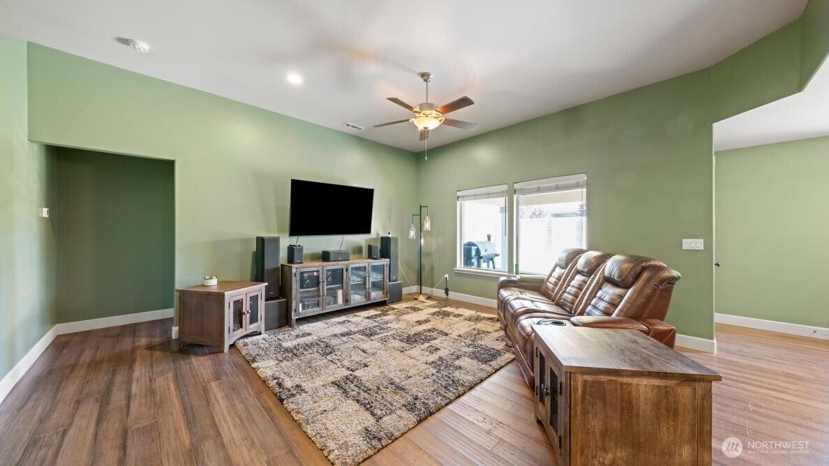 6017 Cotswold Lane